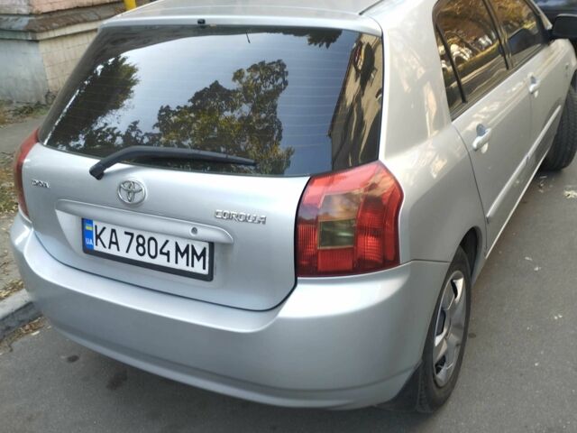 Серый Тойота Королла, объемом двигателя 2 л и пробегом 221 тыс. км за 4000 $, фото 4 на Automoto.ua