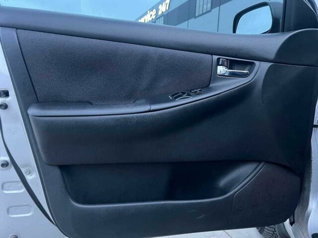 Сірий Тойота Королла, об'ємом двигуна 1.4 л та пробігом 253 тис. км за 4540 $, фото 14 на Automoto.ua