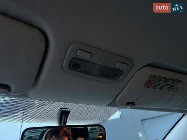 Сірий Тойота Королла, об'ємом двигуна 1.4 л та пробігом 253 тис. км за 4540 $, фото 29 на Automoto.ua