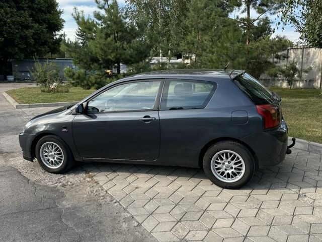 Серый Тойота Королла, объемом двигателя 2 л и пробегом 299 тыс. км за 3999 $, фото 1 на Automoto.ua