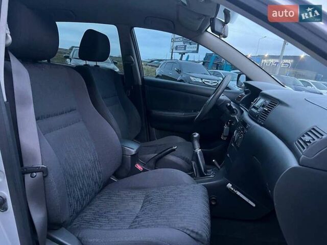 Сірий Тойота Королла, об'ємом двигуна 1.4 л та пробігом 253 тис. км за 4540 $, фото 33 на Automoto.ua