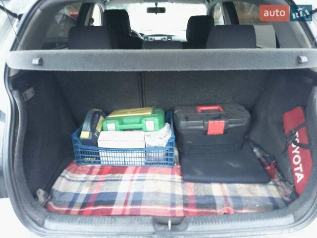 Сірий Тойота Королла, об'ємом двигуна 2 л та пробігом 290 тис. км за 4200 $, фото 10 на Automoto.ua