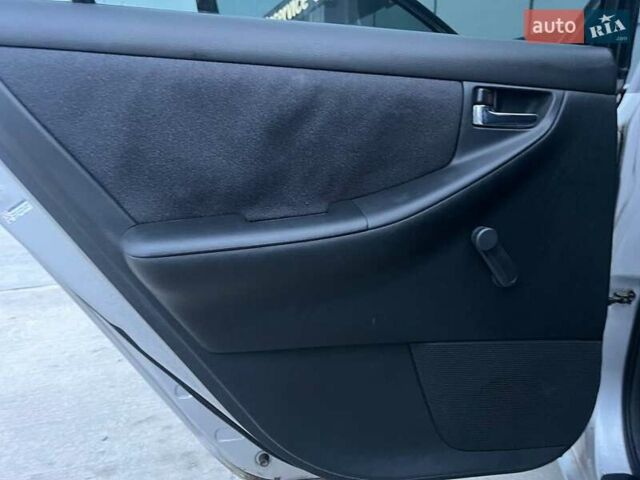 Сірий Тойота Королла, об'ємом двигуна 1.4 л та пробігом 253 тис. км за 4540 $, фото 30 на Automoto.ua