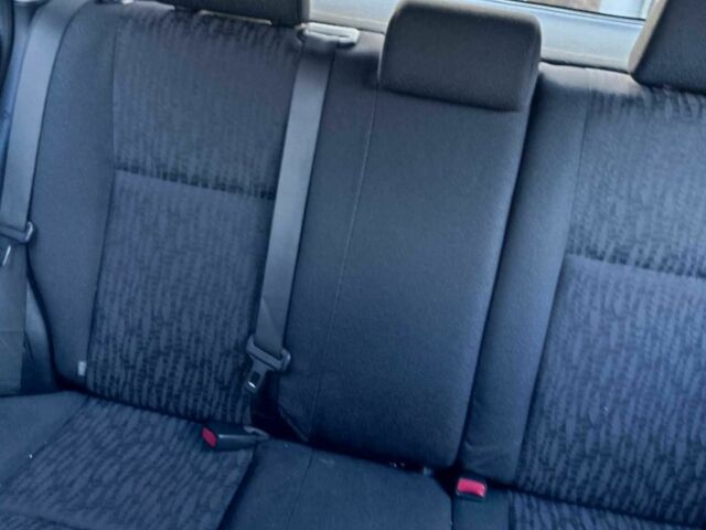 Серый Тойота Королла, объемом двигателя 2 л и пробегом 380 тыс. км за 1908 $, фото 3 на Automoto.ua