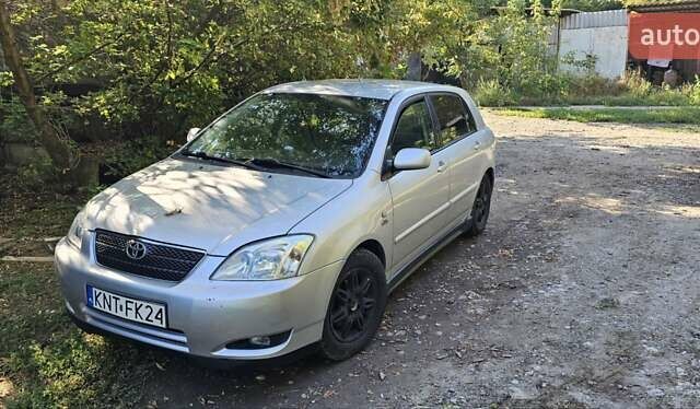 Серый Тойота Королла, объемом двигателя 2 л и пробегом 270 тыс. км за 2700 $, фото 1 на Automoto.ua