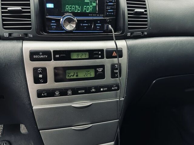 Сірий Тойота Королла, об'ємом двигуна 1.8 л та пробігом 214 тис. км за 4099 $, фото 10 на Automoto.ua