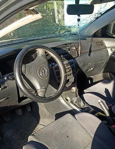 Серый Тойота Королла, объемом двигателя 2 л и пробегом 392 тыс. км за 2100 $, фото 5 на Automoto.ua