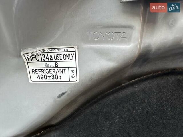 Серый Тойота Королла, объемом двигателя 1.6 л и пробегом 130 тыс. км за 5300 $, фото 65 на Automoto.ua