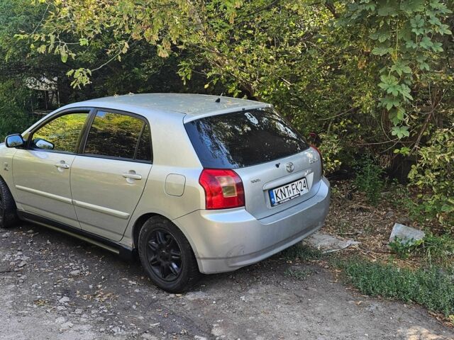 Серый Тойота Королла, объемом двигателя 2 л и пробегом 270 тыс. км за 2750 $, фото 2 на Automoto.ua