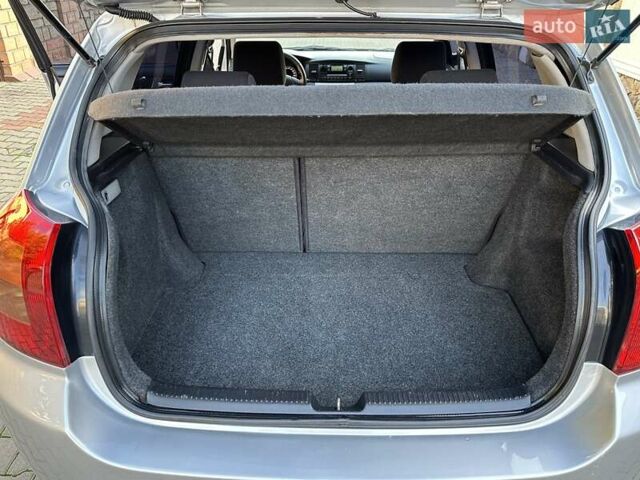 Серый Тойота Королла, объемом двигателя 1.6 л и пробегом 130 тыс. км за 5300 $, фото 55 на Automoto.ua