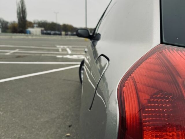 Сірий Тойота Королла, об'ємом двигуна 1.8 л та пробігом 214 тис. км за 4099 $, фото 22 на Automoto.ua