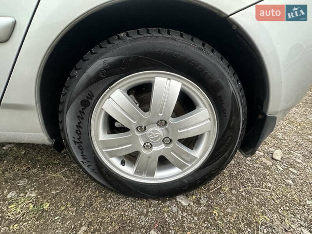 Серый Тойота Королла, объемом двигателя 1.59 л и пробегом 211 тыс. км за 5500 $, фото 6 на Automoto.ua