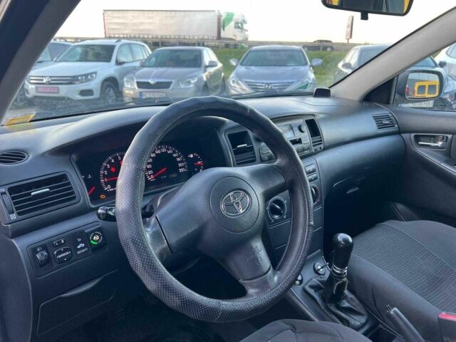 Сірий Тойота Королла, об'ємом двигуна 1.6 л та пробігом 270 тис. км за 4490 $, фото 16 на Automoto.ua