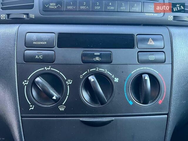 Сірий Тойота Королла, об'ємом двигуна 1.6 л та пробігом 270 тис. км за 4490 $, фото 25 на Automoto.ua