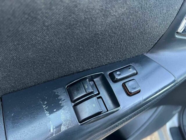 Сірий Тойота Королла, об'ємом двигуна 1.6 л та пробігом 270 тис. км за 4490 $, фото 15 на Automoto.ua