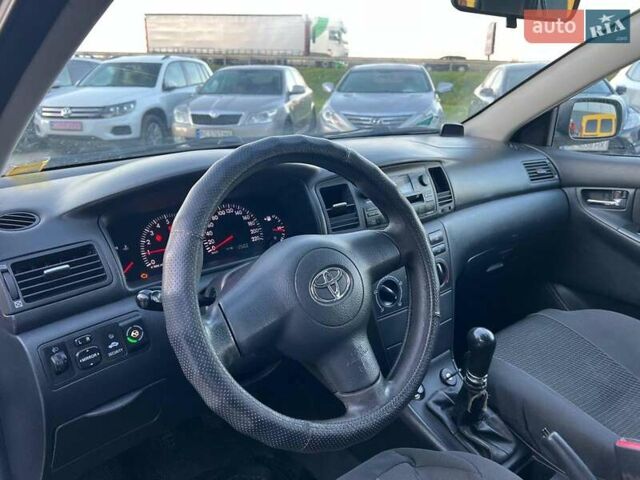 Сірий Тойота Королла, об'ємом двигуна 1.6 л та пробігом 270 тис. км за 4490 $, фото 16 на Automoto.ua