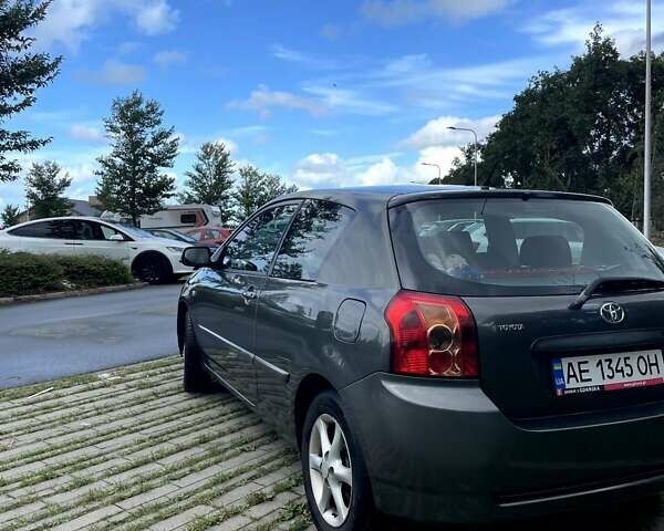 Серый Тойота Королла, объемом двигателя 1.4 л и пробегом 260 тыс. км за 5450 $, фото 4 на Automoto.ua