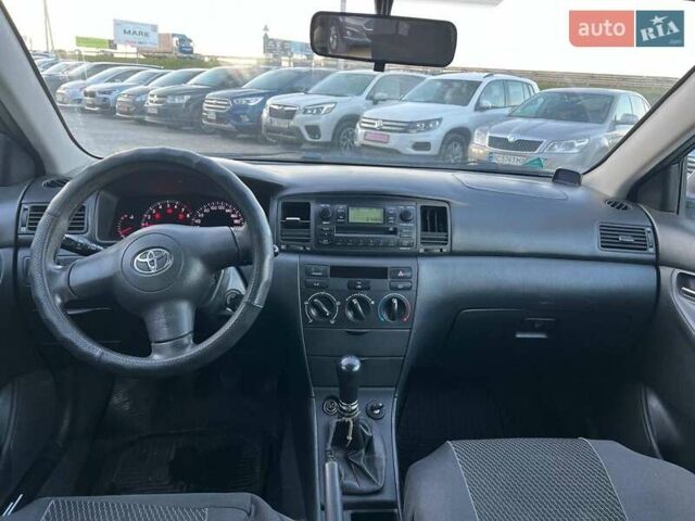 Сірий Тойота Королла, об'ємом двигуна 1.6 л та пробігом 270 тис. км за 4490 $, фото 32 на Automoto.ua
