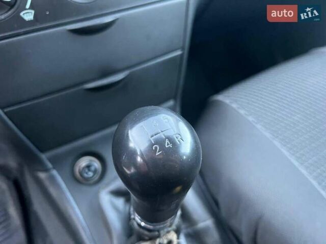 Сірий Тойота Королла, об'ємом двигуна 1.6 л та пробігом 270 тис. км за 4490 $, фото 27 на Automoto.ua