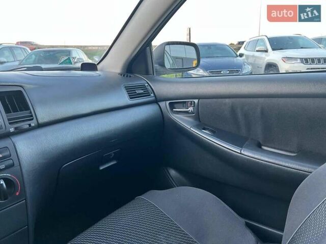 Сірий Тойота Королла, об'ємом двигуна 1.6 л та пробігом 270 тис. км за 4490 $, фото 28 на Automoto.ua