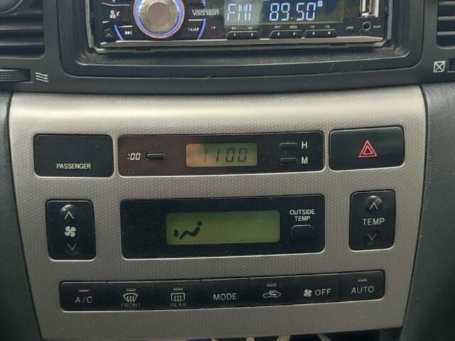 Сірий Тойота Королла, об'ємом двигуна 1.4 л та пробігом 270 тис. км за 4600 $, фото 1 на Automoto.ua