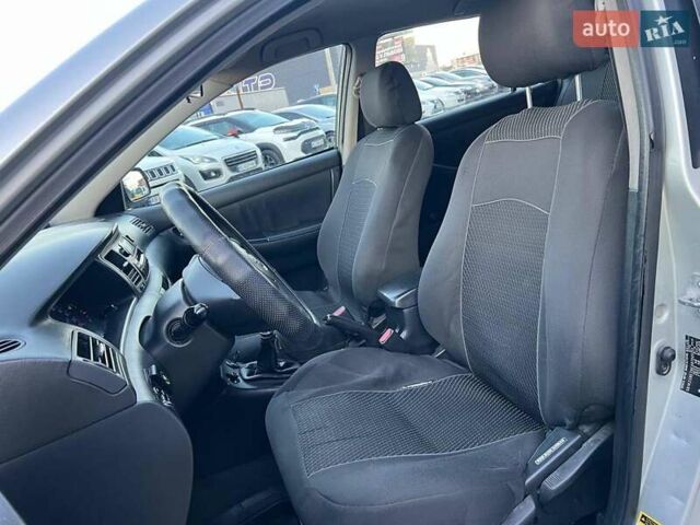 Сірий Тойота Королла, об'ємом двигуна 1.6 л та пробігом 270 тис. км за 4490 $, фото 17 на Automoto.ua