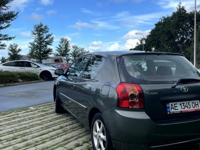 Сірий Тойота Королла, об'ємом двигуна 1.4 л та пробігом 270 тис. км за 4600 $, фото 4 на Automoto.ua
