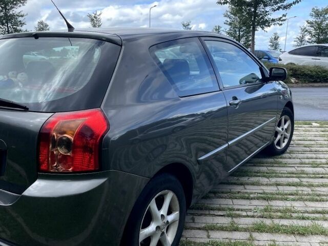 Сірий Тойота Королла, об'ємом двигуна 1.4 л та пробігом 270 тис. км за 4600 $, фото 5 на Automoto.ua