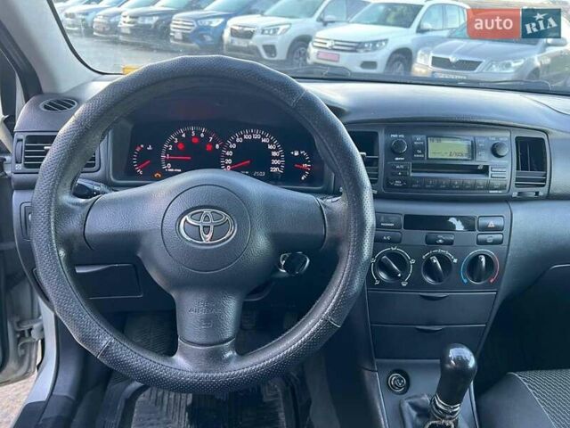 Сірий Тойота Королла, об'ємом двигуна 1.6 л та пробігом 270 тис. км за 4490 $, фото 20 на Automoto.ua