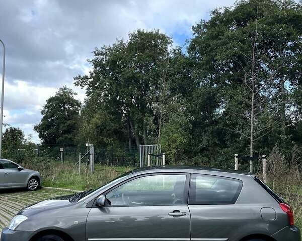 Серый Тойота Королла, объемом двигателя 1.4 л и пробегом 260 тыс. км за 5450 $, фото 5 на Automoto.ua