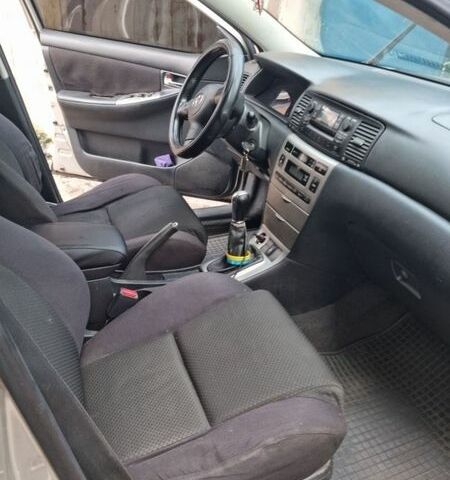 Серый Тойота Королла, объемом двигателя 1.4 л и пробегом 293 тыс. км за 5000 $, фото 5 на Automoto.ua