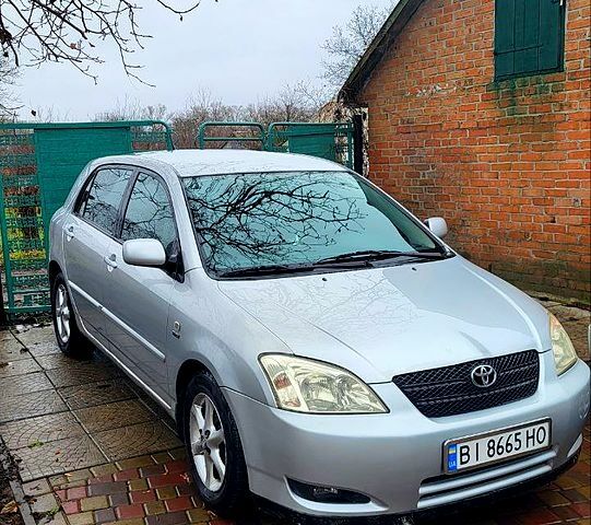 Серый Тойота Королла, объемом двигателя 1.6 л и пробегом 201 тыс. км за 3600 $, фото 6 на Automoto.ua