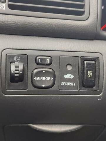 Серый Тойота Королла, объемом двигателя 1.4 л и пробегом 260 тыс. км за 5450 $, фото 9 на Automoto.ua