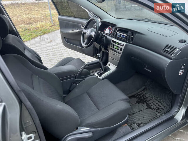 Сірий Тойота Королла, об'ємом двигуна 1.4 л та пробігом 261 тис. км за 4999 $, фото 29 на Automoto.ua
