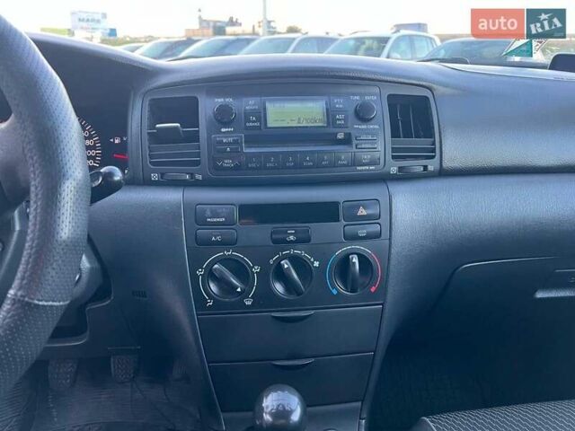 Сірий Тойота Королла, об'ємом двигуна 1.6 л та пробігом 270 тис. км за 4490 $, фото 23 на Automoto.ua