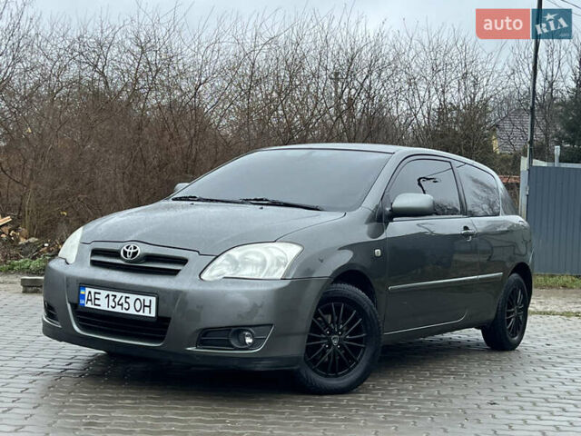 Сірий Тойота Королла, об'ємом двигуна 1.4 л та пробігом 261 тис. км за 4999 $, фото 5 на Automoto.ua