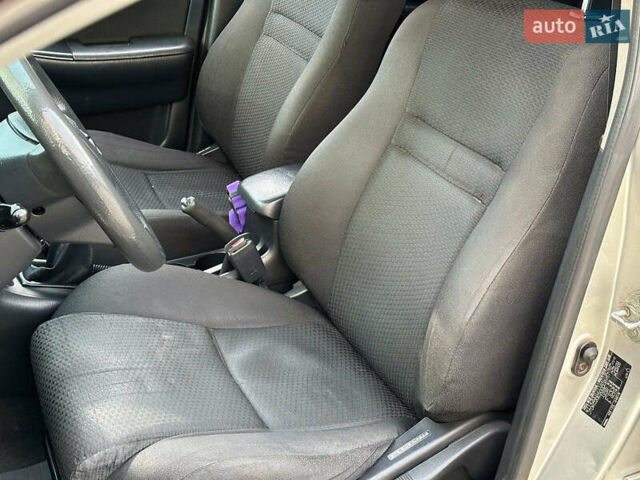 Серый Тойота Королла, объемом двигателя 1.4 л и пробегом 252 тыс. км за 6490 $, фото 10 на Automoto.ua