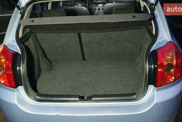 Сірий Тойота Королла, об'ємом двигуна 1.6 л та пробігом 179 тис. км за 4600 $, фото 16 на Automoto.ua