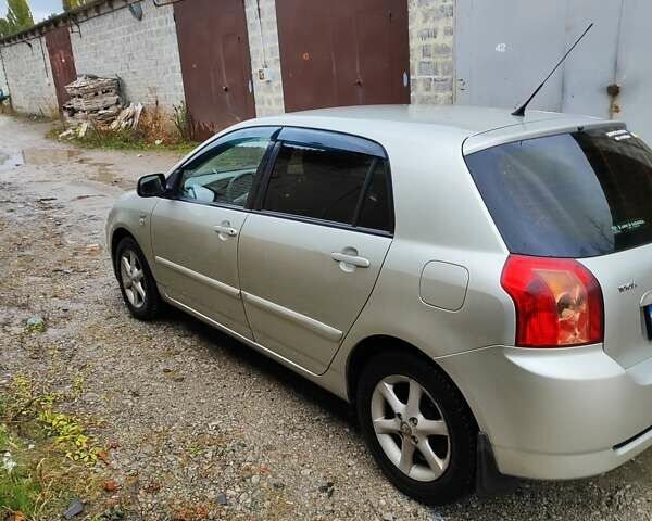 Серый Тойота Королла, объемом двигателя 1.36 л и пробегом 284 тыс. км за 5200 $, фото 2 на Automoto.ua