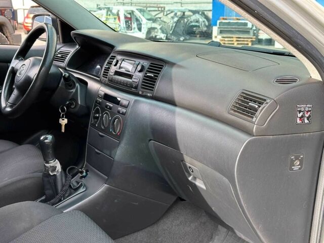 Серый Тойота Королла, объемом двигателя 1.4 л и пробегом 252 тыс. км за 6490 $, фото 22 на Automoto.ua