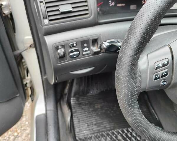 Серый Тойота Королла, объемом двигателя 1.36 л и пробегом 284 тыс. км за 5200 $, фото 1 на Automoto.ua