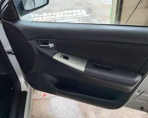 Серый Тойота Королла, объемом двигателя 1.36 л и пробегом 284 тыс. км за 5200 $, фото 14 на Automoto.ua