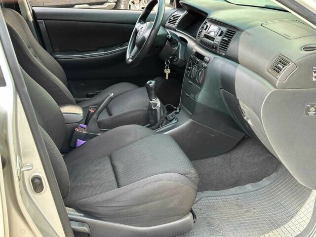 Серый Тойота Королла, объемом двигателя 1.4 л и пробегом 252 тыс. км за 6490 $, фото 18 на Automoto.ua