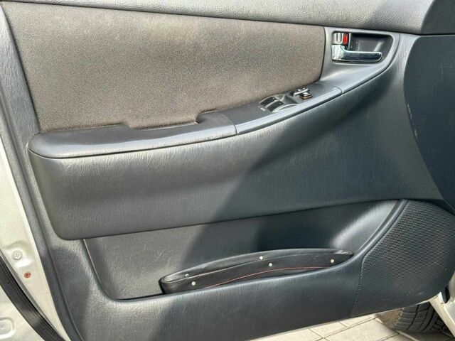 Серый Тойота Королла, объемом двигателя 1.4 л и пробегом 252 тыс. км за 6490 $, фото 7 на Automoto.ua