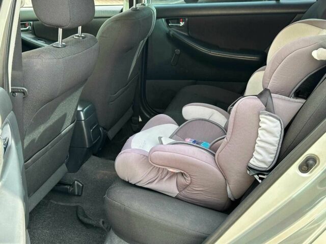 Серый Тойота Королла, объемом двигателя 1.4 л и пробегом 252 тыс. км за 6490 $, фото 11 на Automoto.ua