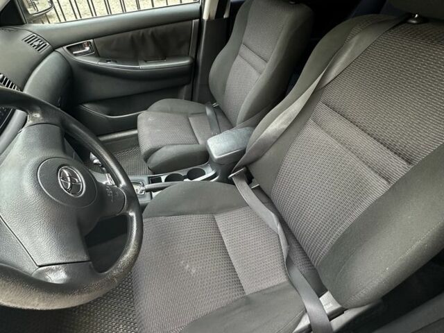 Серый Тойота Королла, объемом двигателя 1.6 л и пробегом 168 тыс. км за 6300 $, фото 5 на Automoto.ua