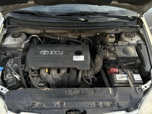 Сірий Тойота Королла, об'ємом двигуна 1.6 л та пробігом 230 тис. км за 4800 $, фото 7 на Automoto.ua