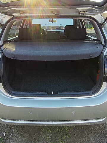 Сірий Тойота Королла, об'ємом двигуна 1.4 л та пробігом 150 тис. км за 6000 $, фото 3 на Automoto.ua