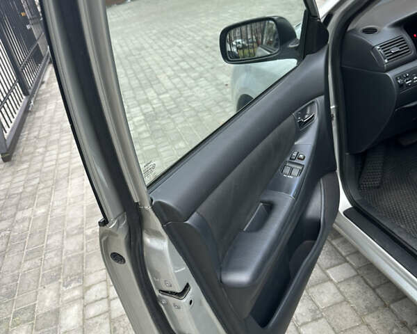 Серый Тойота Королла, объемом двигателя 1.6 л и пробегом 168 тыс. км за 6200 $, фото 8 на Automoto.ua