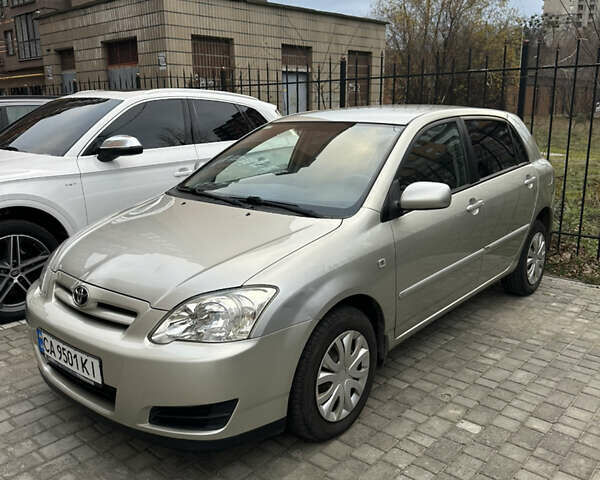 Серый Тойота Королла, объемом двигателя 1.6 л и пробегом 168 тыс. км за 6200 $, фото 2 на Automoto.ua